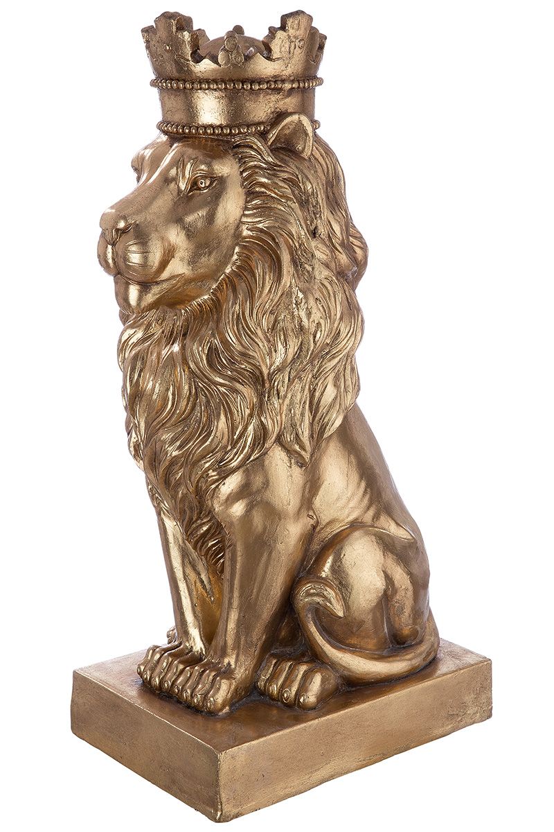 Majestic outdoor presence The handcrafted magnesia sculpture 'Lion' with crown 