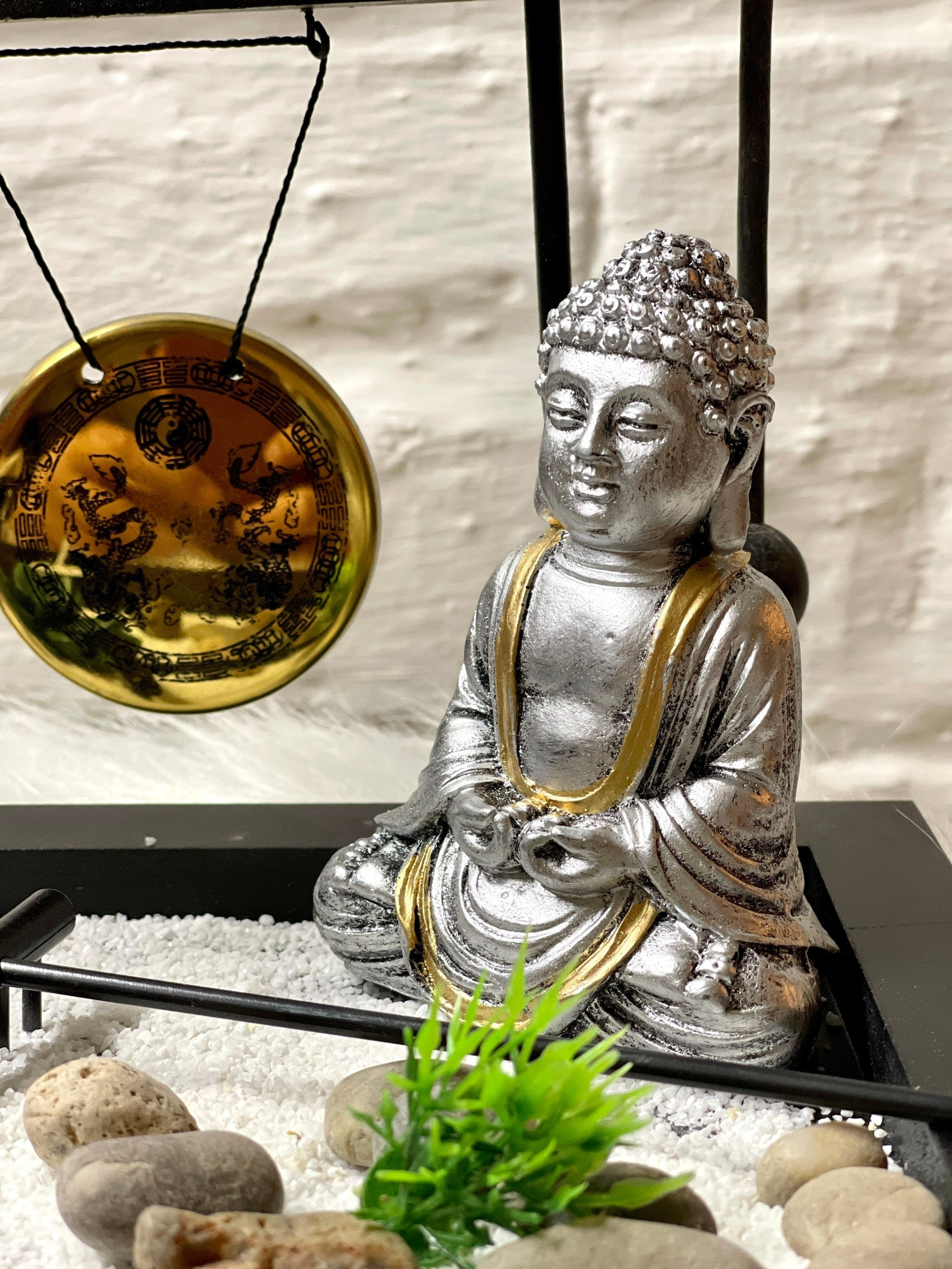 Zen-Garten Deko-Set Buddha Teelichthalter, Figur und Räucherstäbchen in gold oder silber