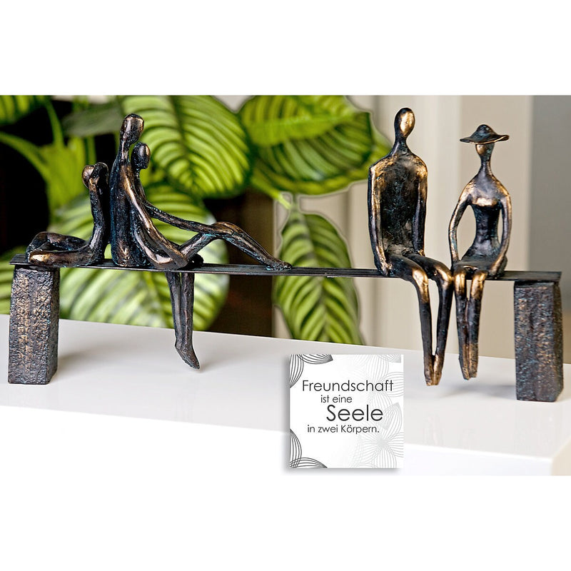 Skulptur "Freizeit" bronzefarbende Figuren auf einer Bank mit Spruchanhänger aus Poly / Metall Geschenkidee