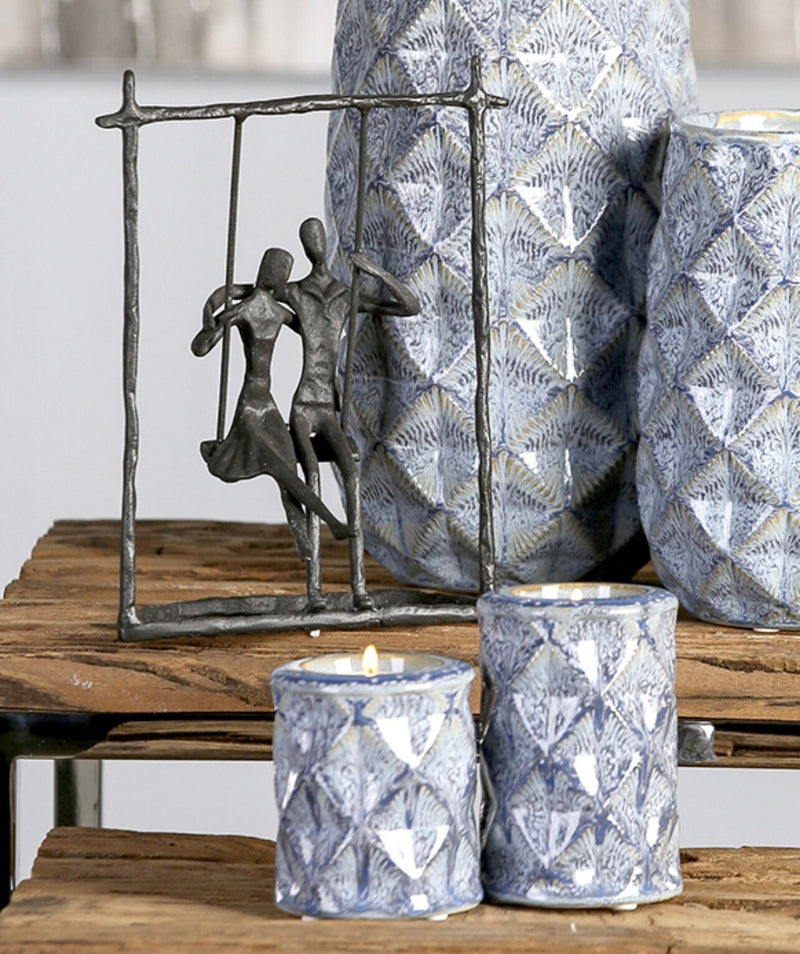 Schaukelnde Liebe - Die romantische Skulptur für Ihr Zuhause oder Büro