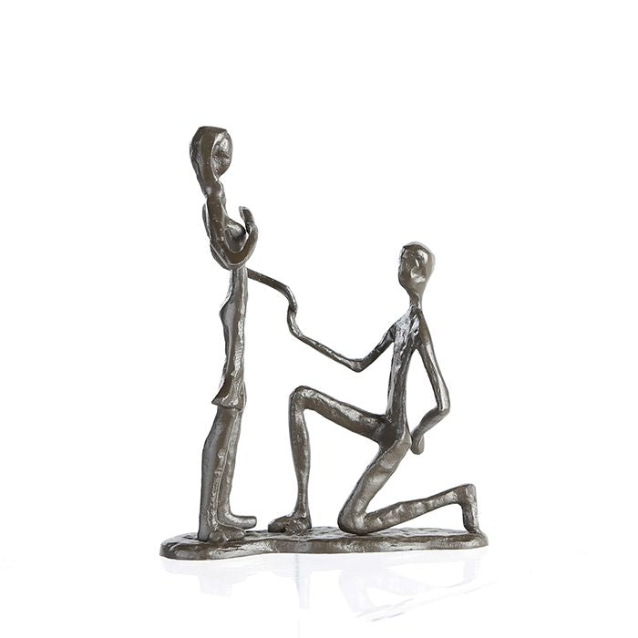Eisen Skulptur Marry Me Heiratsantrag mit Spruchanhänger