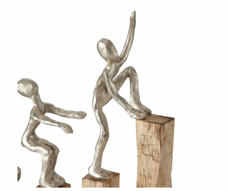 Decoratief display Klimmen - Uniek symbool voor overwinnen en succes Handgemaakt van aluminium en hout