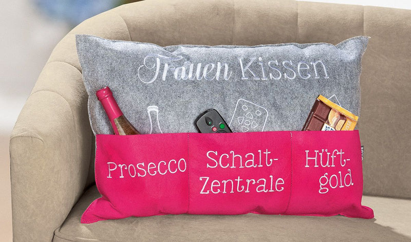 Frauenkissen hellgrau/pink mit Taschen, bestickt "Prosecco" / "Schaltzentrale" / "Hüftgold"